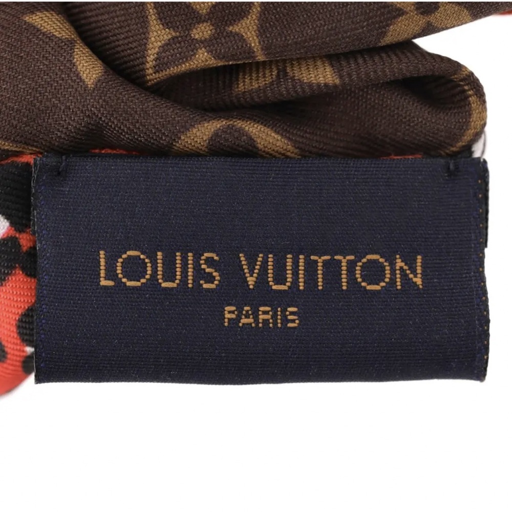 Louis Vuitton Be Mindful ChouChou Scrunchie - Picture 7 of 9